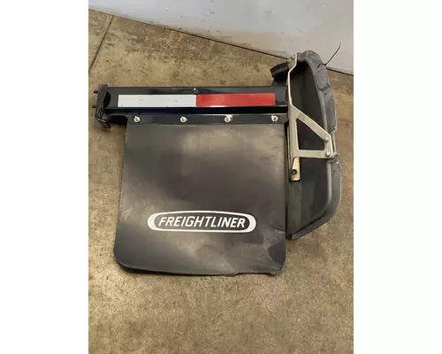 FREIGHTLINER Cascadia Mud Flap Hanger