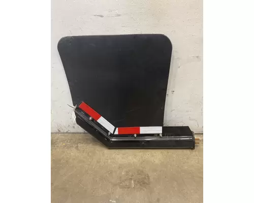 FREIGHTLINER Cascadia Mud Flap Hanger