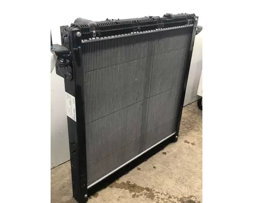 FREIGHTLINER Cascadia Radiator