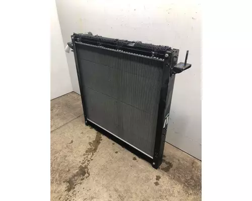 FREIGHTLINER Cascadia Radiator