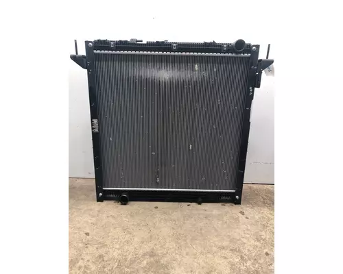 FREIGHTLINER Cascadia Radiator