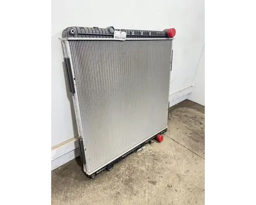 FREIGHTLINER Cascadia Radiator