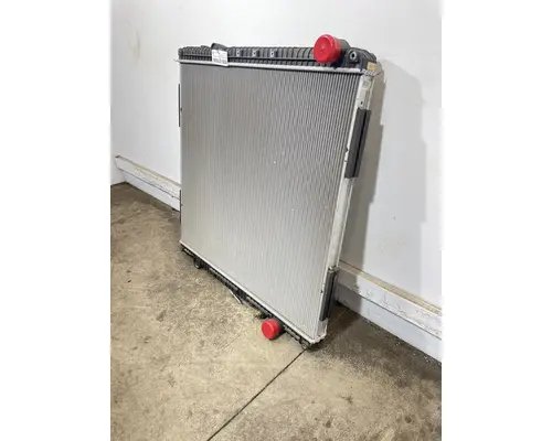 FREIGHTLINER Cascadia Radiator
