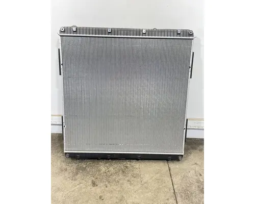 FREIGHTLINER Cascadia Radiator
