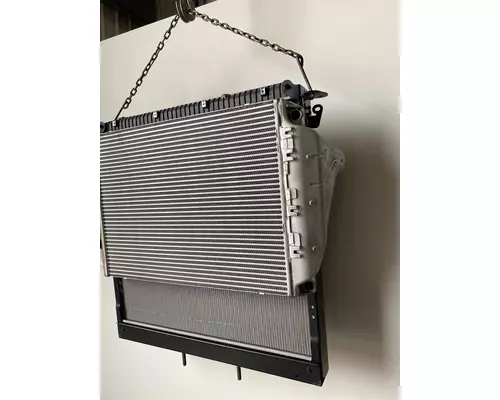 FREIGHTLINER Cascadia Radiator