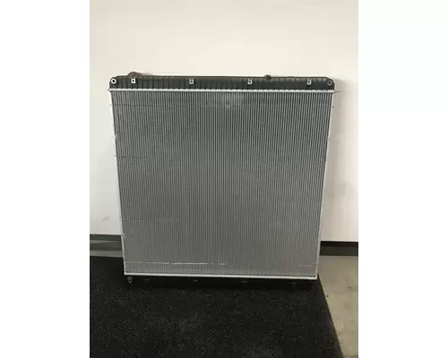 FREIGHTLINER Cascadia Radiator