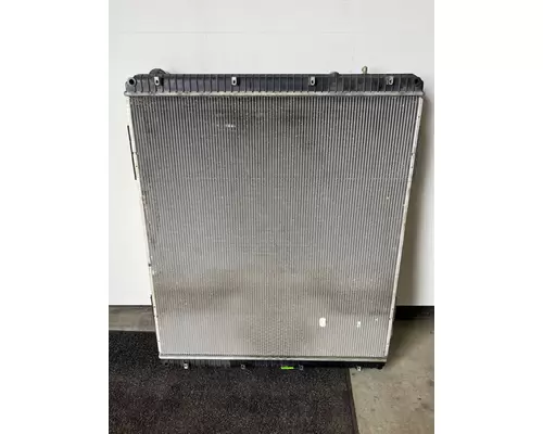 FREIGHTLINER Cascadia Radiator