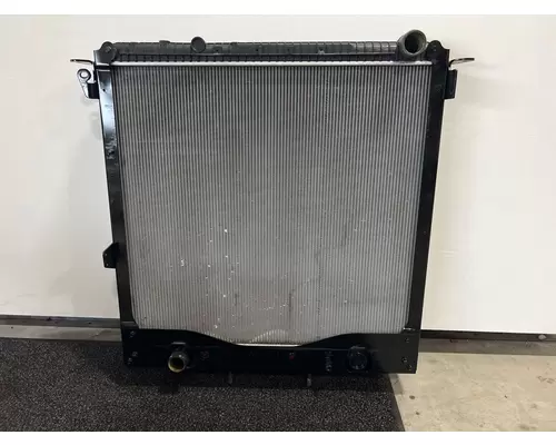 FREIGHTLINER Cascadia Radiator