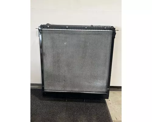 FREIGHTLINER Cascadia Radiator