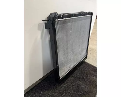 FREIGHTLINER Cascadia Radiator