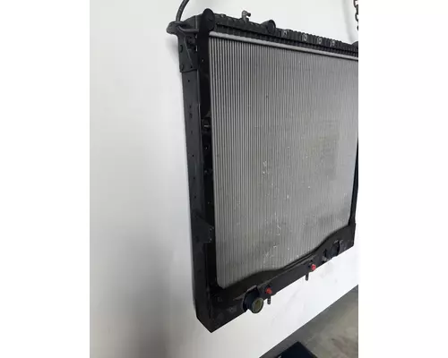 FREIGHTLINER Cascadia Radiator