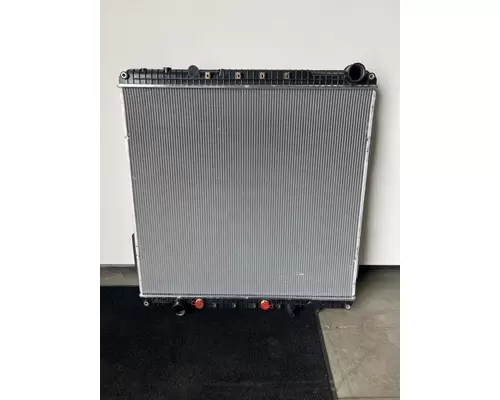 FREIGHTLINER Cascadia Radiator