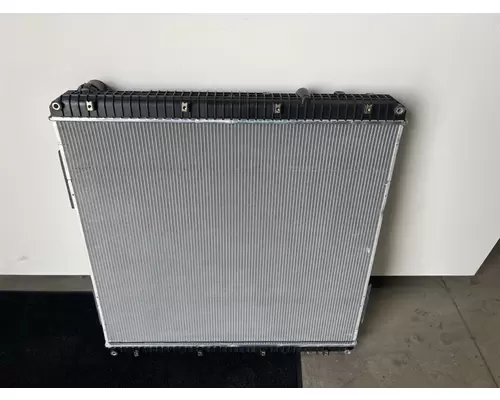 FREIGHTLINER Cascadia Radiator