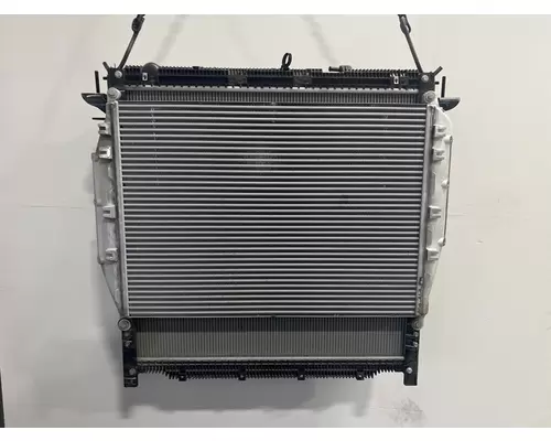 FREIGHTLINER Cascadia Radiator