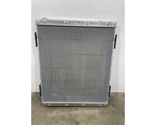FREIGHTLINER Cascadia Radiator