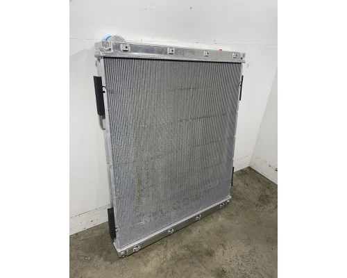 FREIGHTLINER Cascadia Radiator
