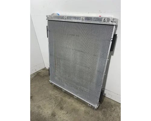 FREIGHTLINER Cascadia Radiator
