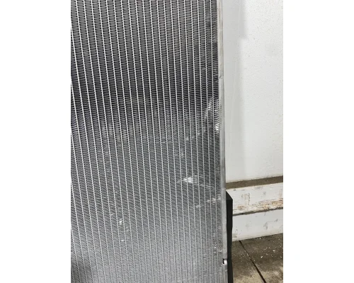 FREIGHTLINER Cascadia Radiator