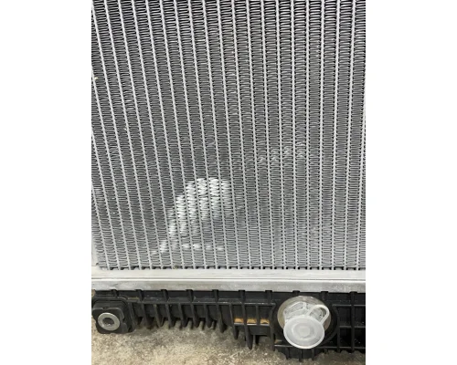 FREIGHTLINER Cascadia Radiator