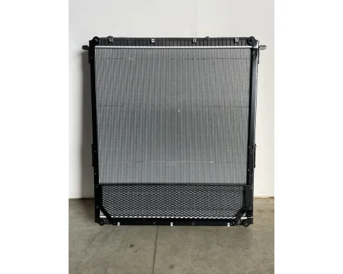 FREIGHTLINER Cascadia Radiator