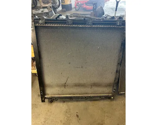 FREIGHTLINER Cascadia Radiator
