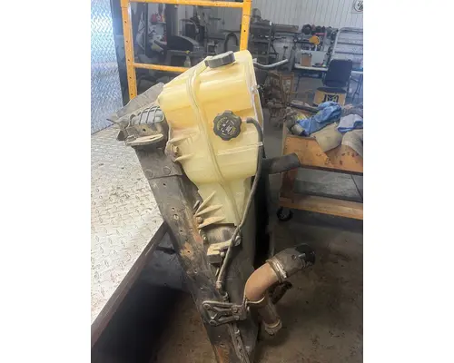 FREIGHTLINER Cascadia Radiator