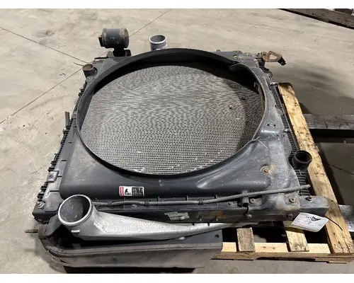 FREIGHTLINER Cascadia Radiator
