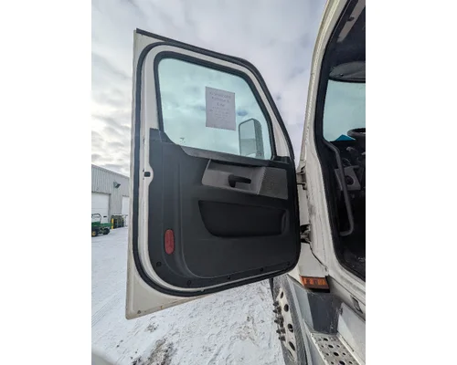 FREIGHTLINER Cascadia Radiator