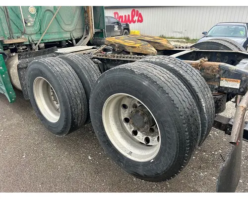FREIGHTLINER Cascadia Rears (Front)