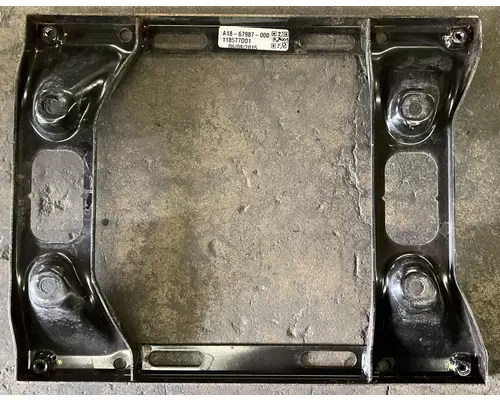 FREIGHTLINER Cascadia Seat, Basebracket