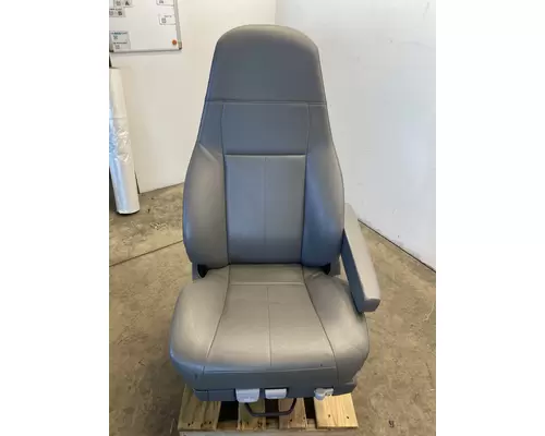 FREIGHTLINER Cascadia Seat, Front