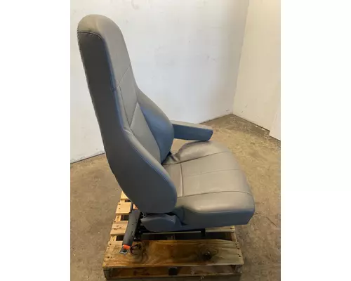 FREIGHTLINER Cascadia Seat, Front