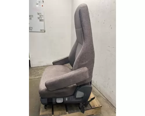 FREIGHTLINER Cascadia Seat, Front