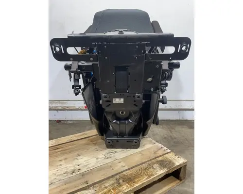 FREIGHTLINER Cascadia Seat, Front