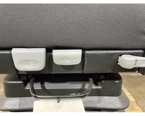 FREIGHTLINER Cascadia Seat, Front