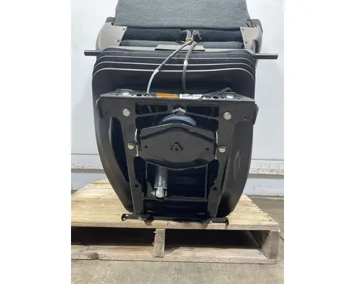 FREIGHTLINER Cascadia Seat, Front