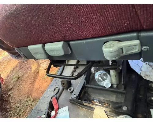 FREIGHTLINER Cascadia Seat, Front