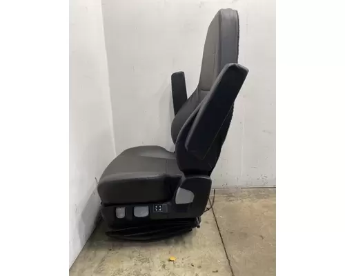 FREIGHTLINER Cascadia Seat