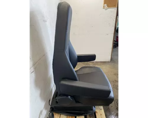 FREIGHTLINER Cascadia Seat