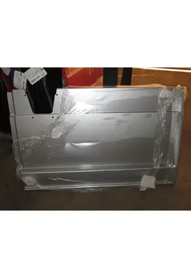 FREIGHTLINER Cascadia Side Fairing