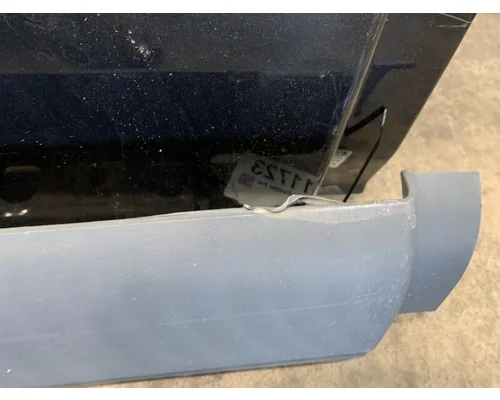 FREIGHTLINER Cascadia Side Fairing