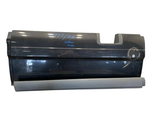 FREIGHTLINER Cascadia Side Fairing