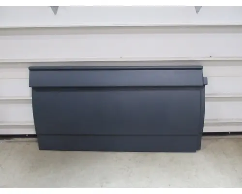 FREIGHTLINER Cascadia Side Fairing