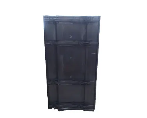 FREIGHTLINER Cascadia Side Fairing