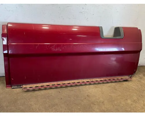FREIGHTLINER Cascadia Side Fairing