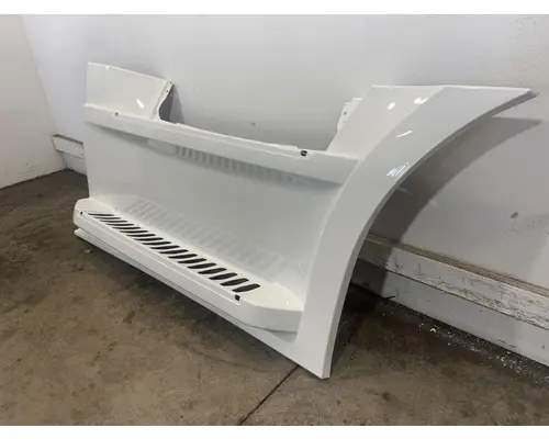 FREIGHTLINER Cascadia Side Fairing