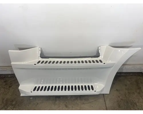 FREIGHTLINER Cascadia Side Fairing
