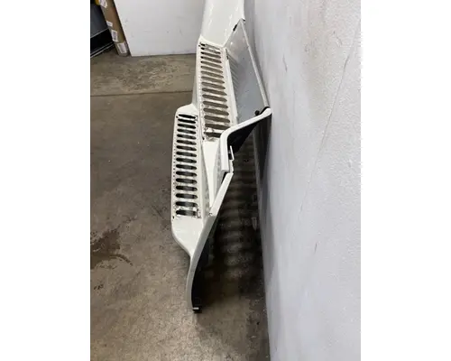 FREIGHTLINER Cascadia Side Fairing