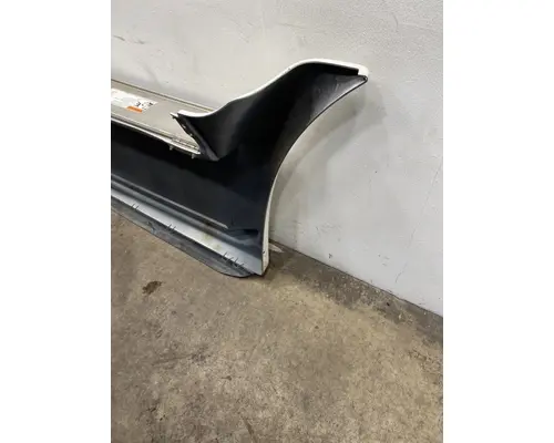 FREIGHTLINER Cascadia Side Fairing