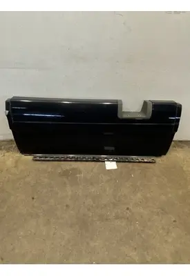 FREIGHTLINER Cascadia Side Fairing